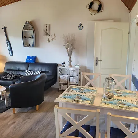 Klein Semesterbostad *